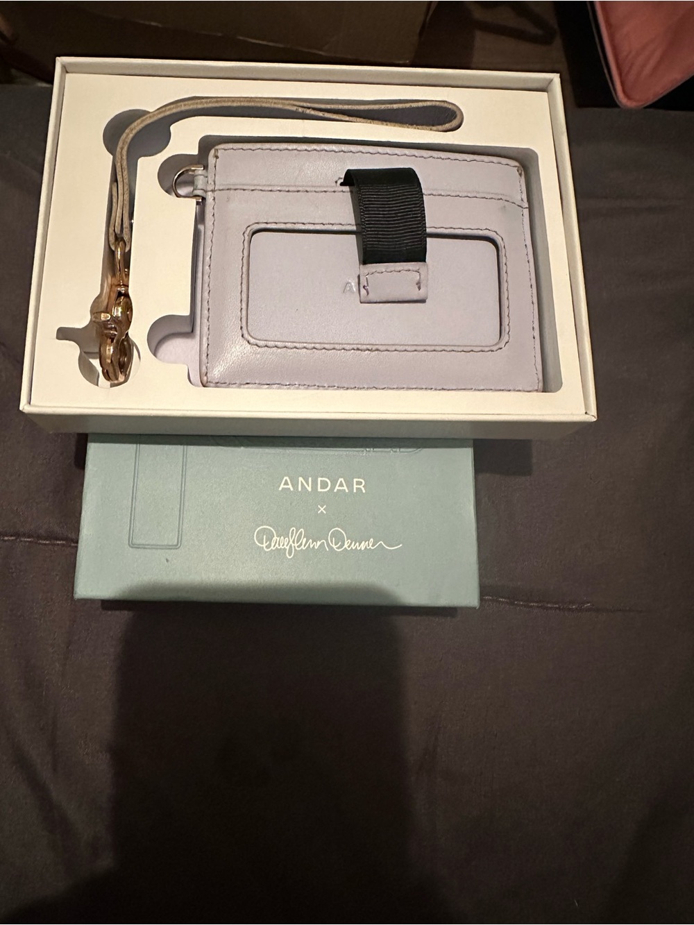 ANDAR Lilac Mini Wristlet Cardholder with Strap